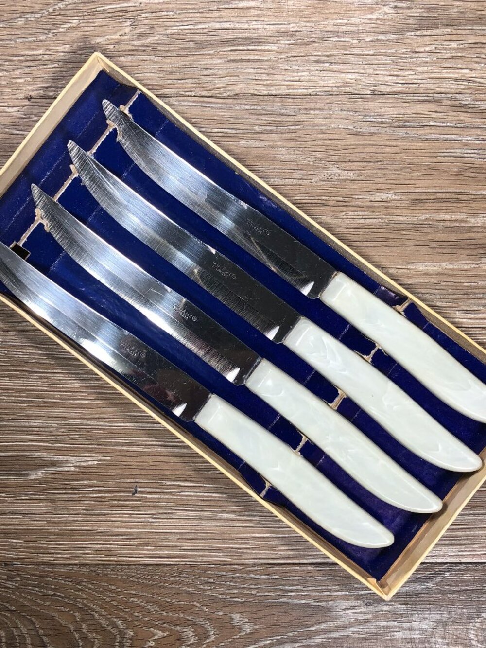 Set of 4 Quikut Steak Knives w/Ivory Bakelite Handle Stainless Steel Vintage MCM